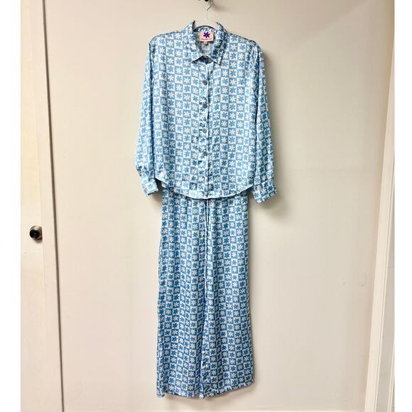 Lisa Says Gah Bailey Button Down Shirt & Wide Leg Pants Sleepwear Set Blue XS - Picture 3 of 8